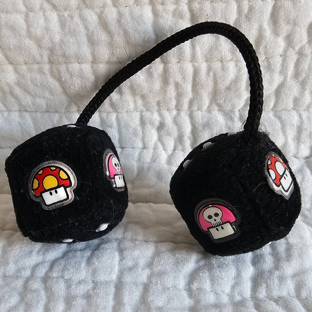 Nintendo Fuzzy Dice Super Mario